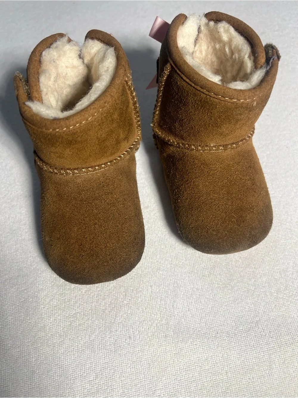 UGG Baby Jesse Bow II Chestnut Suede Booties Size 2/3 (6-12 Months)